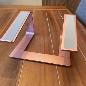 Rose gold / pink laptop stand